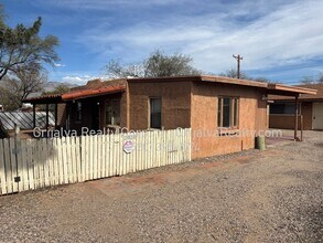 Building Photo - 2020 N Madelyn Ave