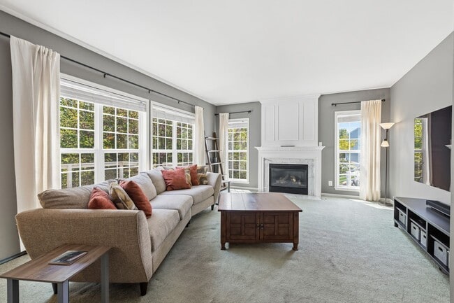 Building Photo - Woods at Louviers Colonial - Available June 1