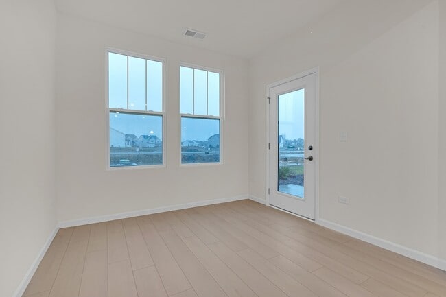 Building Photo - 668 Switchgrass Wy