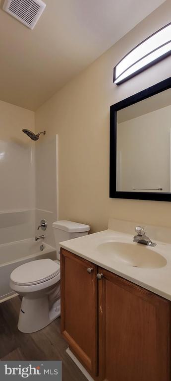 Building Photo - 601 Primus Ct