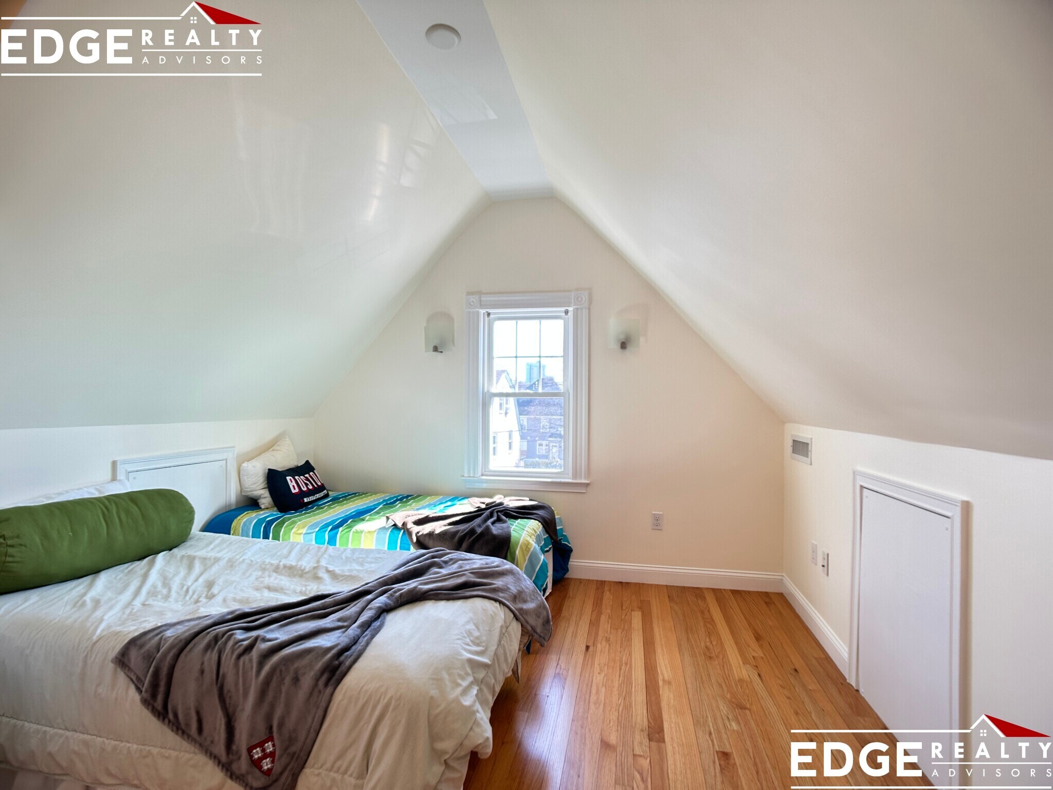 Building Photo - 12 Hopedale St