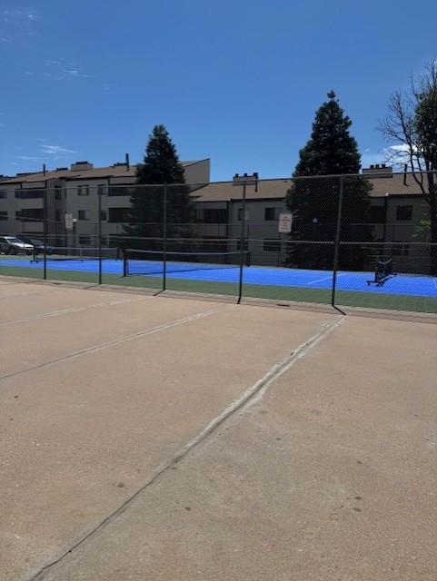 Building Photo - 6520 Delmonico Dr
