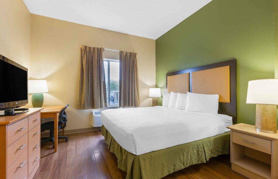 Building Photo - Furnished Studio-Findlay - Tiffin Avenue