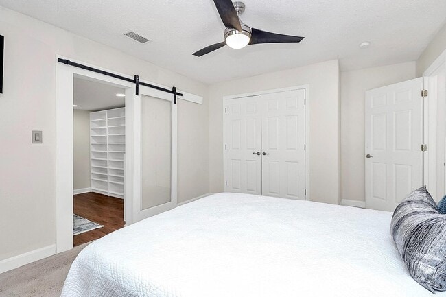 Building Photo - 2016 Brewton Dr