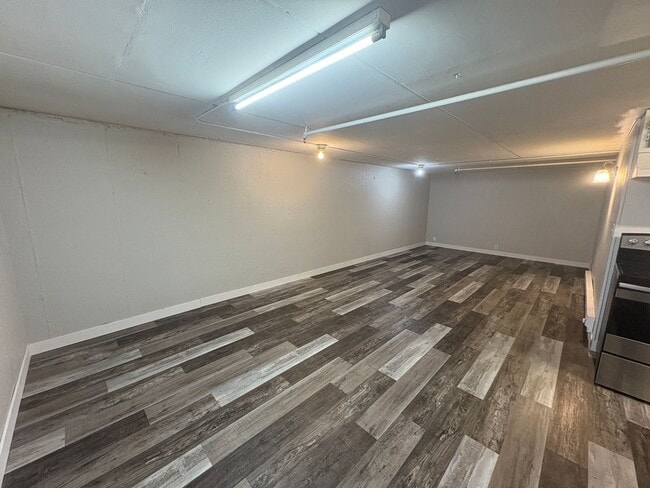 Building Photo - Basement apartment for rent at The Terrace