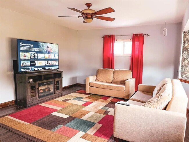 Building Photo - 9201 86th Ave N