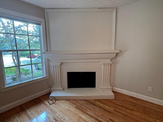 Building Photo - 3767 Murdock Ln