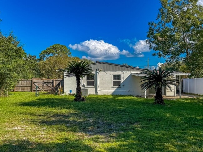 Building Photo - 10230 Agave Rd