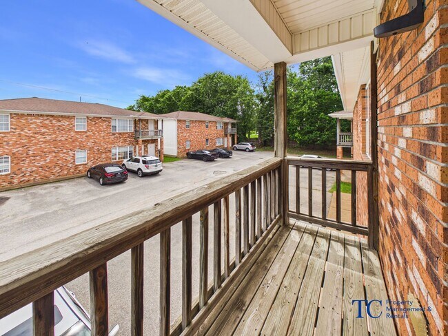 Building Photo - 00506
