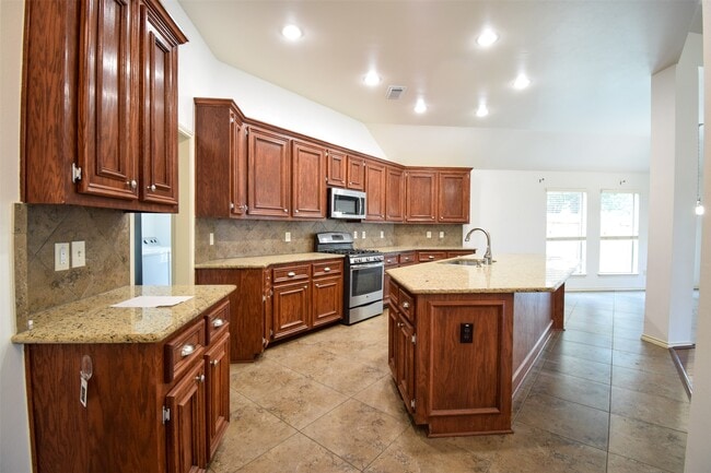 Building Photo - 1511 Eden Meadows Dr