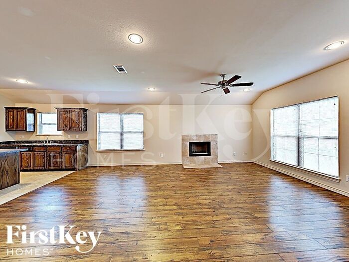 Building Photo - 638 Canvas Ct