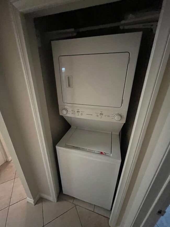 Building Photo - Charming 3-Bedroom Home in the Heart of San Diego