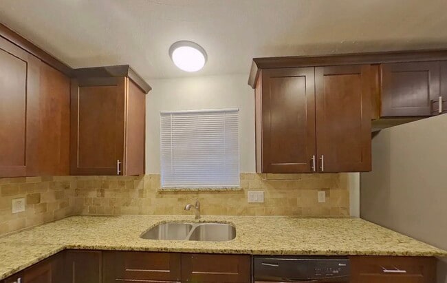 Building Photo - AVAILABLE NOW