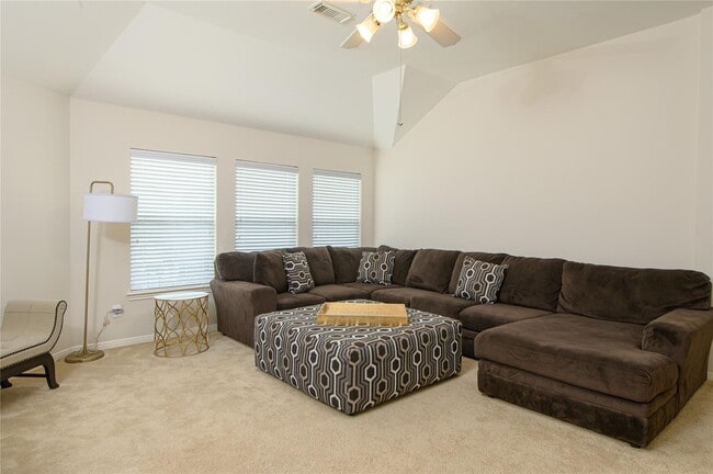 Building Photo - 1610 Thunder Lake Ln