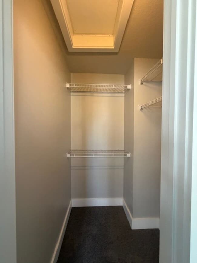 Building Photo - Portlock Square