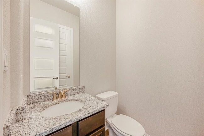 Building Photo - 4620 Katherine Dr