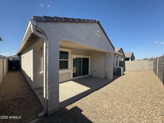 Building Photo - 1723 W Sombra Ave