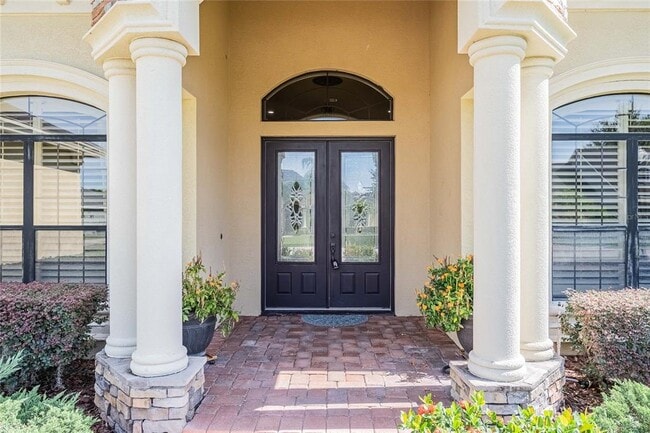 Building Photo - 6658 Cres Woods Cir