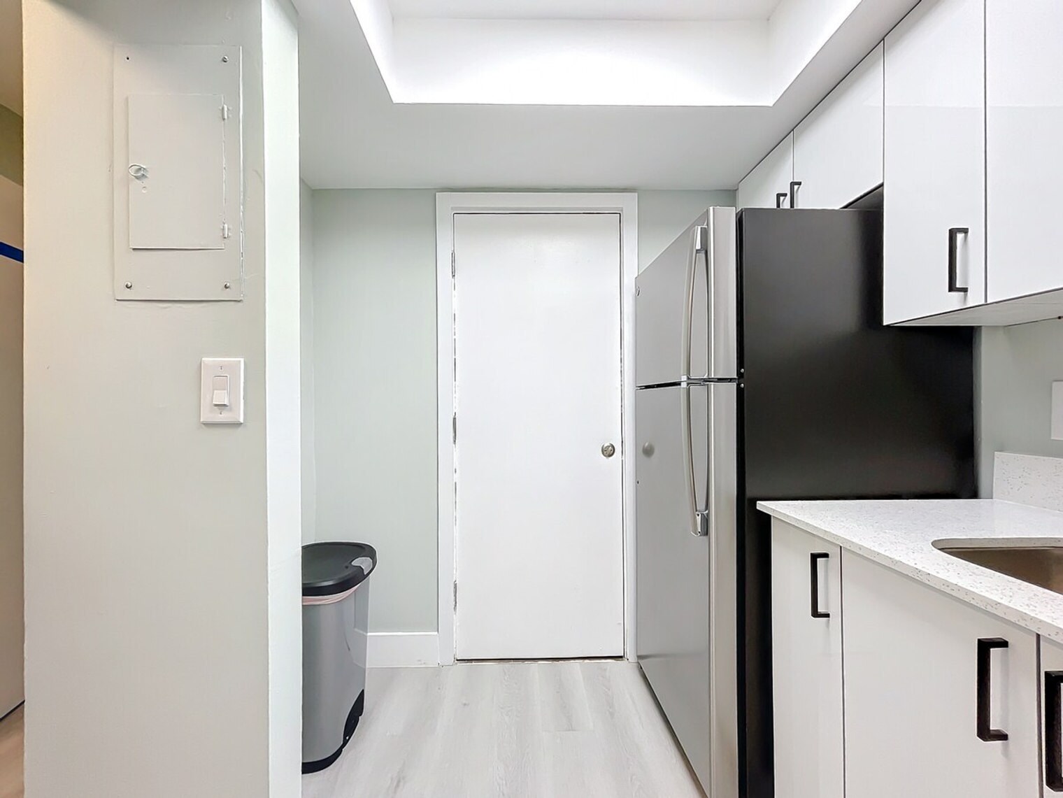 Building Photo - 1401 SE 15th St