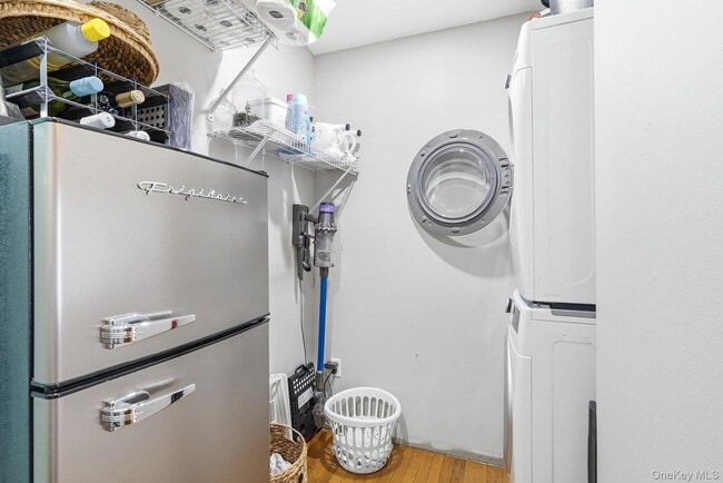 Building Photo - 946 NY-311