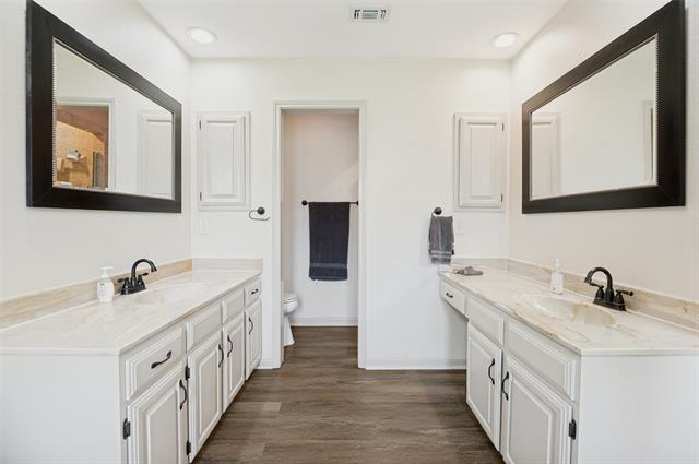 Building Photo - 2515 Rosebud Cir
