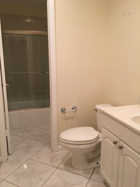 Building Photo - 9125 W Highland Pines Dr