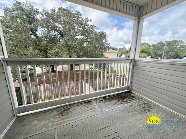 Building Photo - Charming 2 Bedroom Townhome in Fort Walton...