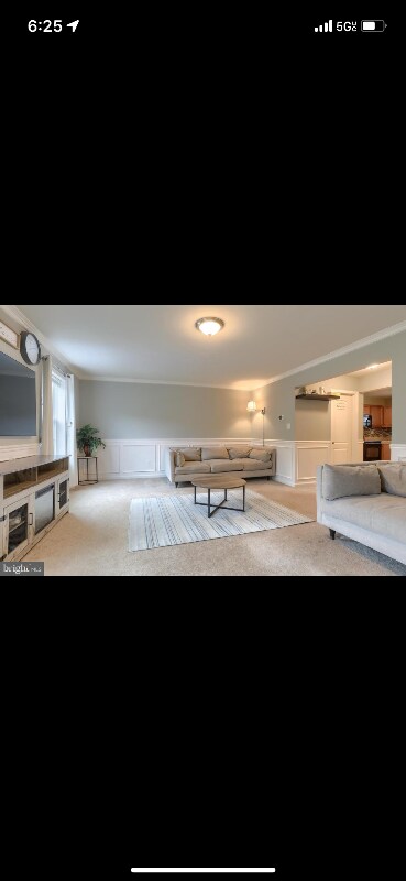 Building Photo - 33 Crooked Dr