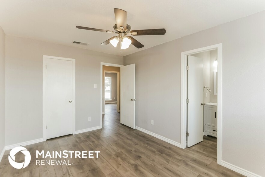 Building Photo - 224 Woodgrove St