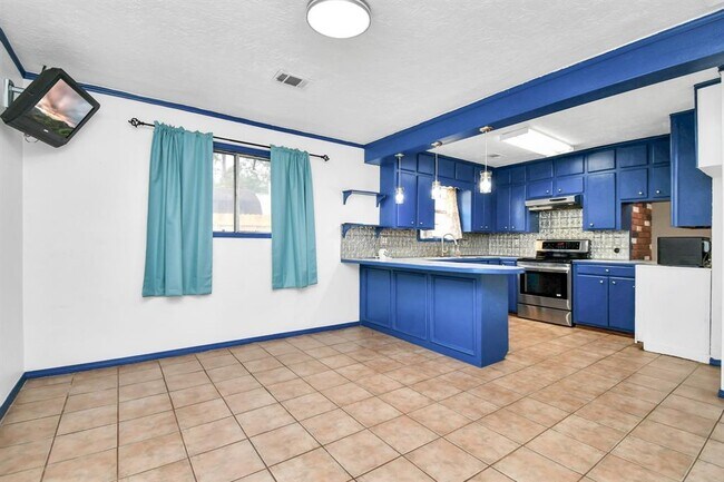 Building Photo - 1207 Martingale Ct