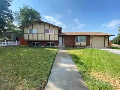 Building Photo - 1147 W 40 S