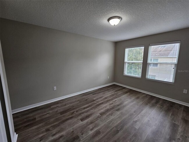 Building Photo - 5128 Crown Hvn Dr
