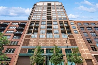 Building Photo - 400 W Ontario St