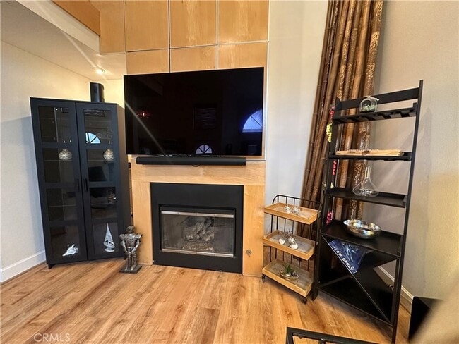 Building Photo - 2217 Vanderbilt Ln