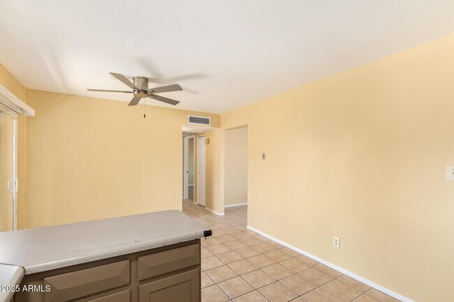 Building Photo - 18240 N 34th Dr