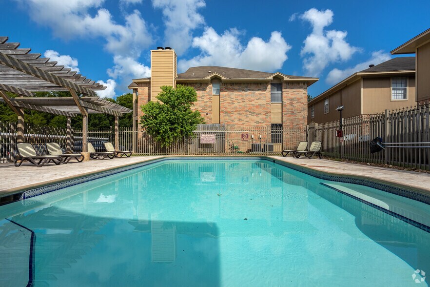 Arbor Park Apartments 2099 Dowlen Rd Beaumont TX 77706 Apartment Finder