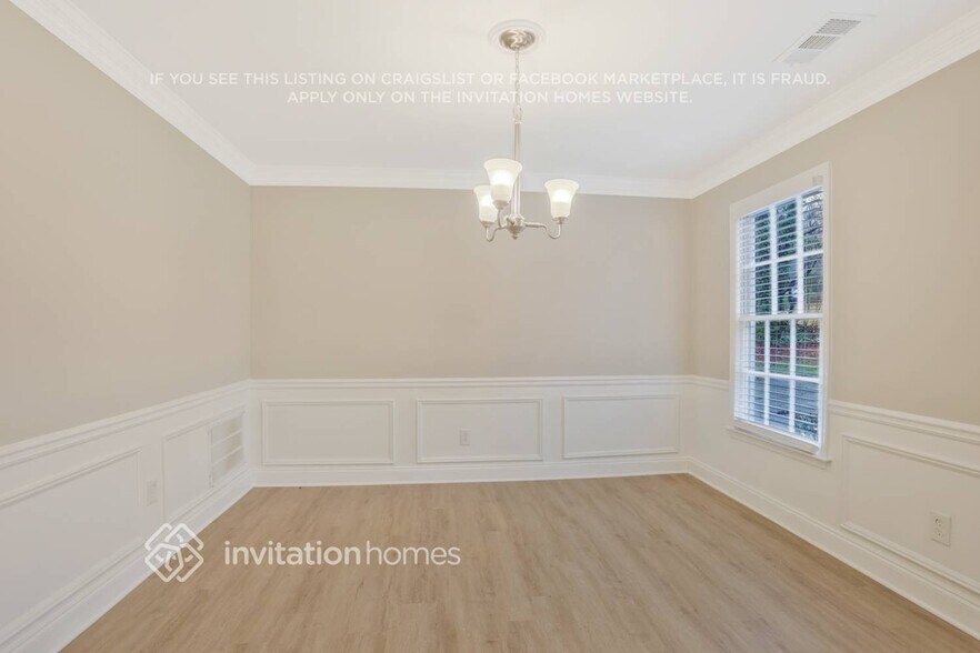 Building Photo - 2847 Bentwood Dr
