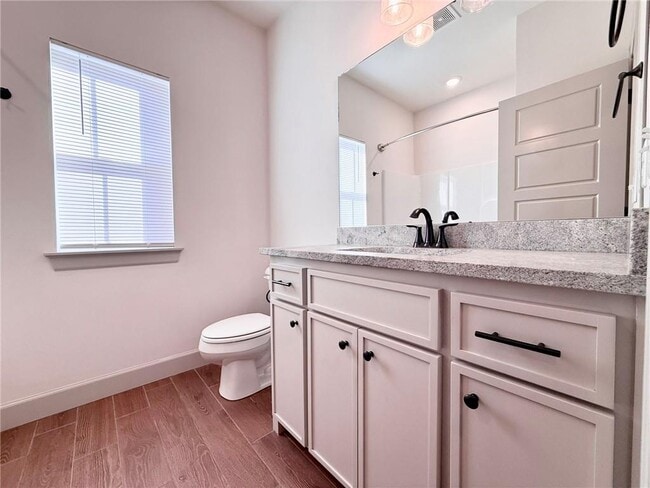 Building Photo - 1049 Parker Ln