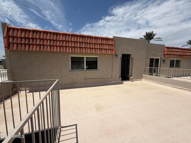 Building Photo - 4930 N 42nd Way