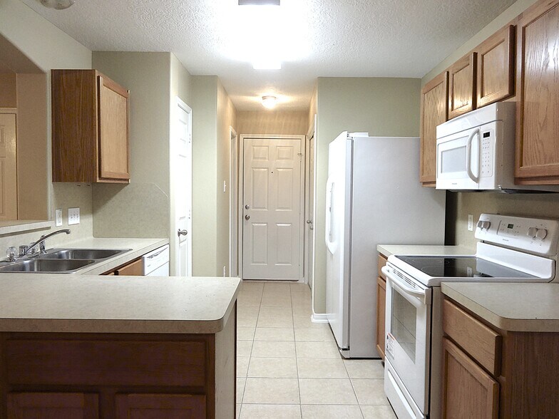 Building Photo - 13741 Bighorn Trail