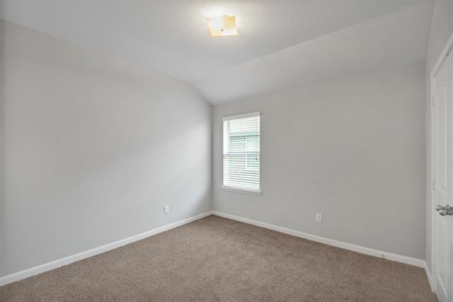 Building Photo - 5100 Royal Springs Dr
