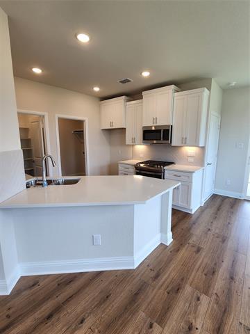 Building Photo - 10820 Tall Timbers Trl