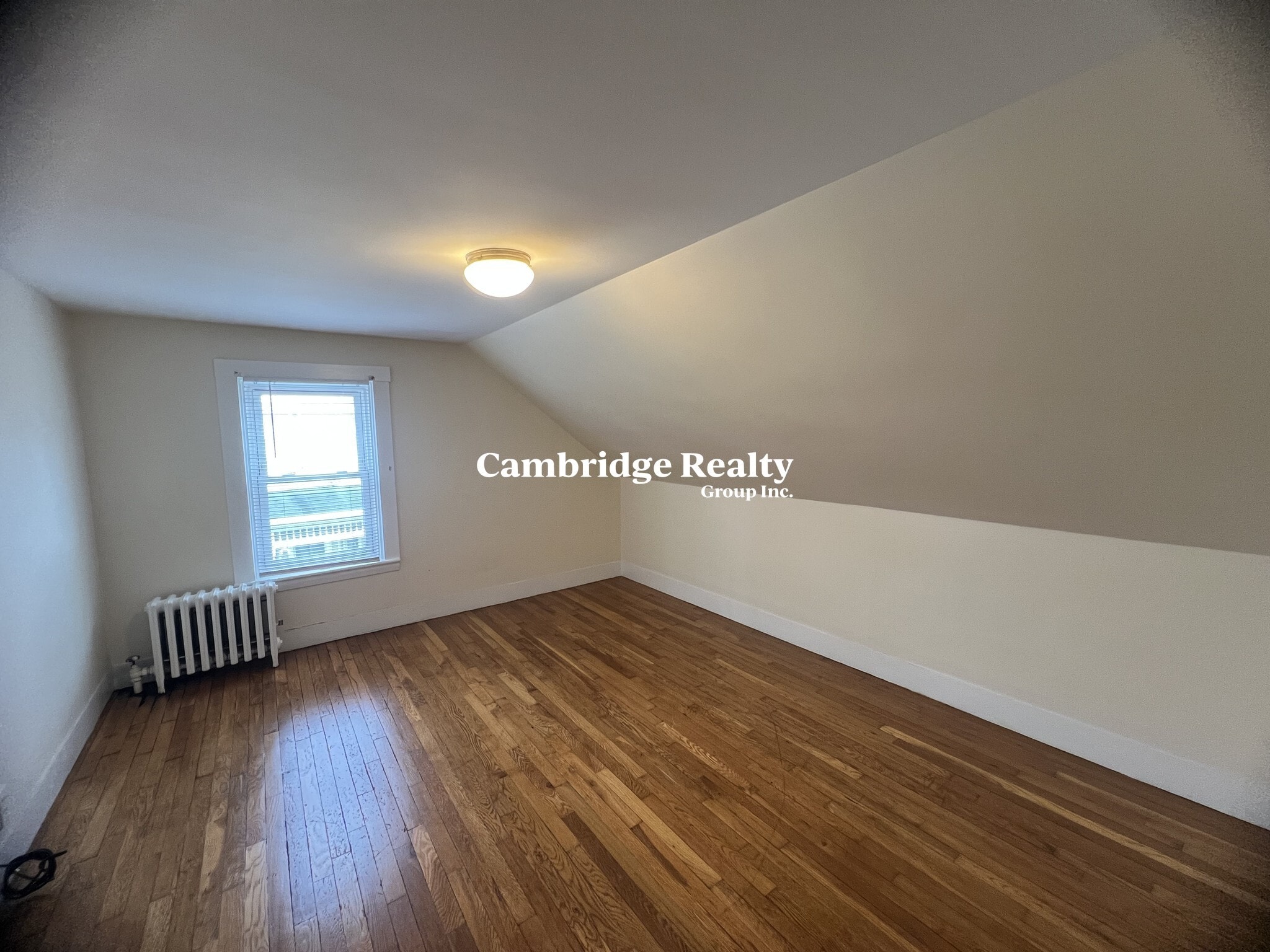 Building Photo - 28 Cherry St