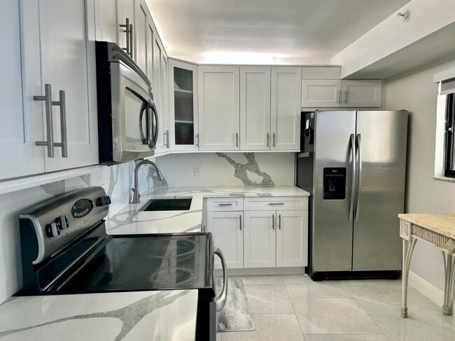 Building Photo - 400 Ocean Trail Way