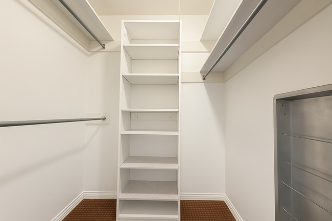 Building Photo - 442 Kelton Ave