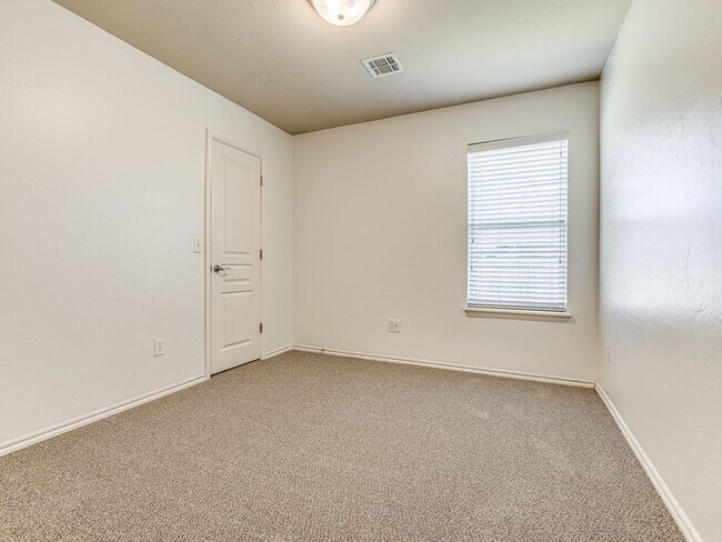Building Photo - 4 Bedroom Home in Sonoma Lake - 3 Car Gara...