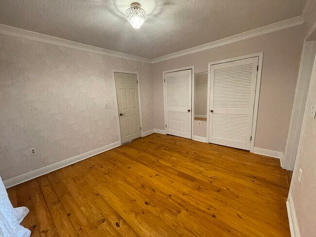 Building Photo - 6621 Purvis Rd