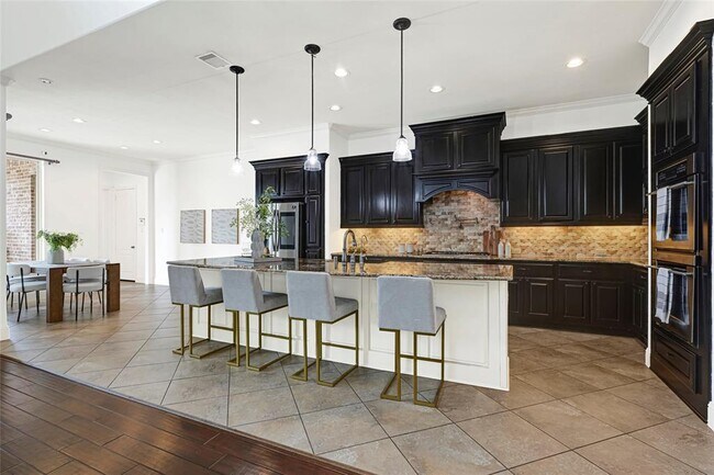 Building Photo - 19003 Cove Manor Dr