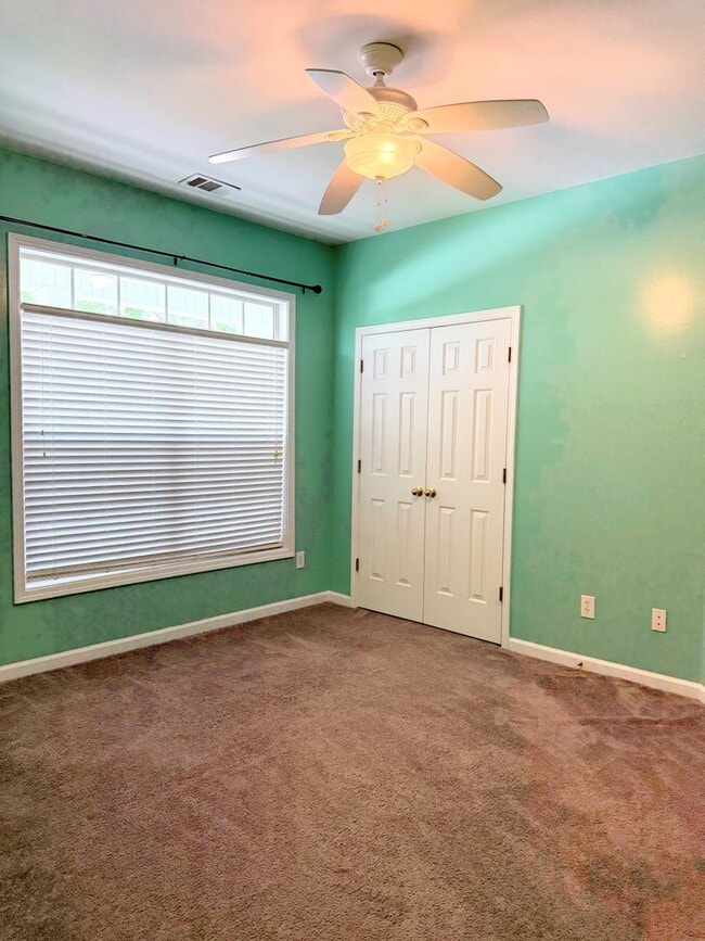 Building Photo - Beautiful Mirror Lake Home for Rent!