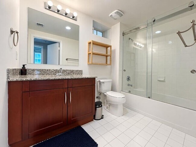 Building Photo - 7270 SW 89th St